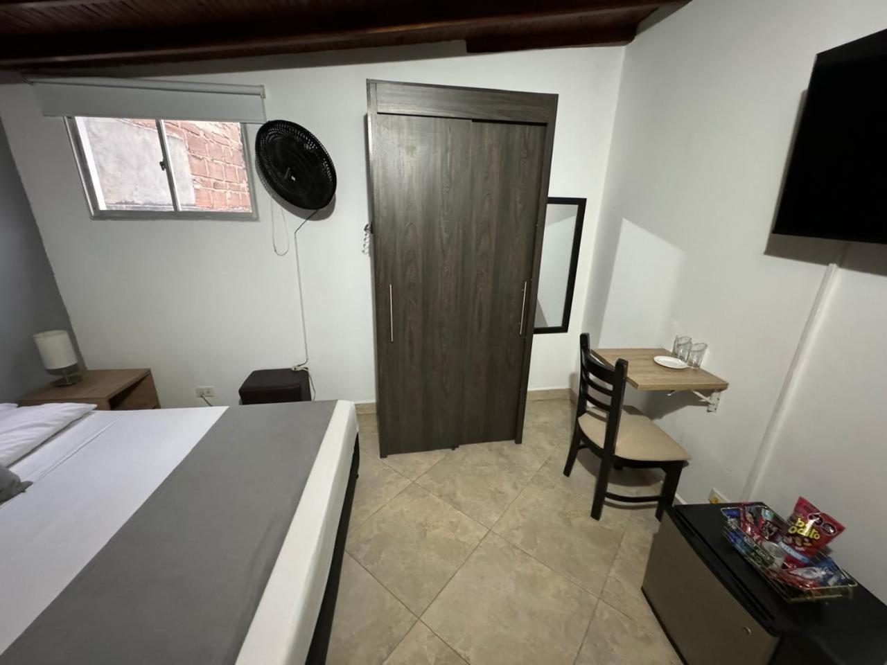 Gemas San Joaquin 1 Hotel Меделин Екстериор снимка
