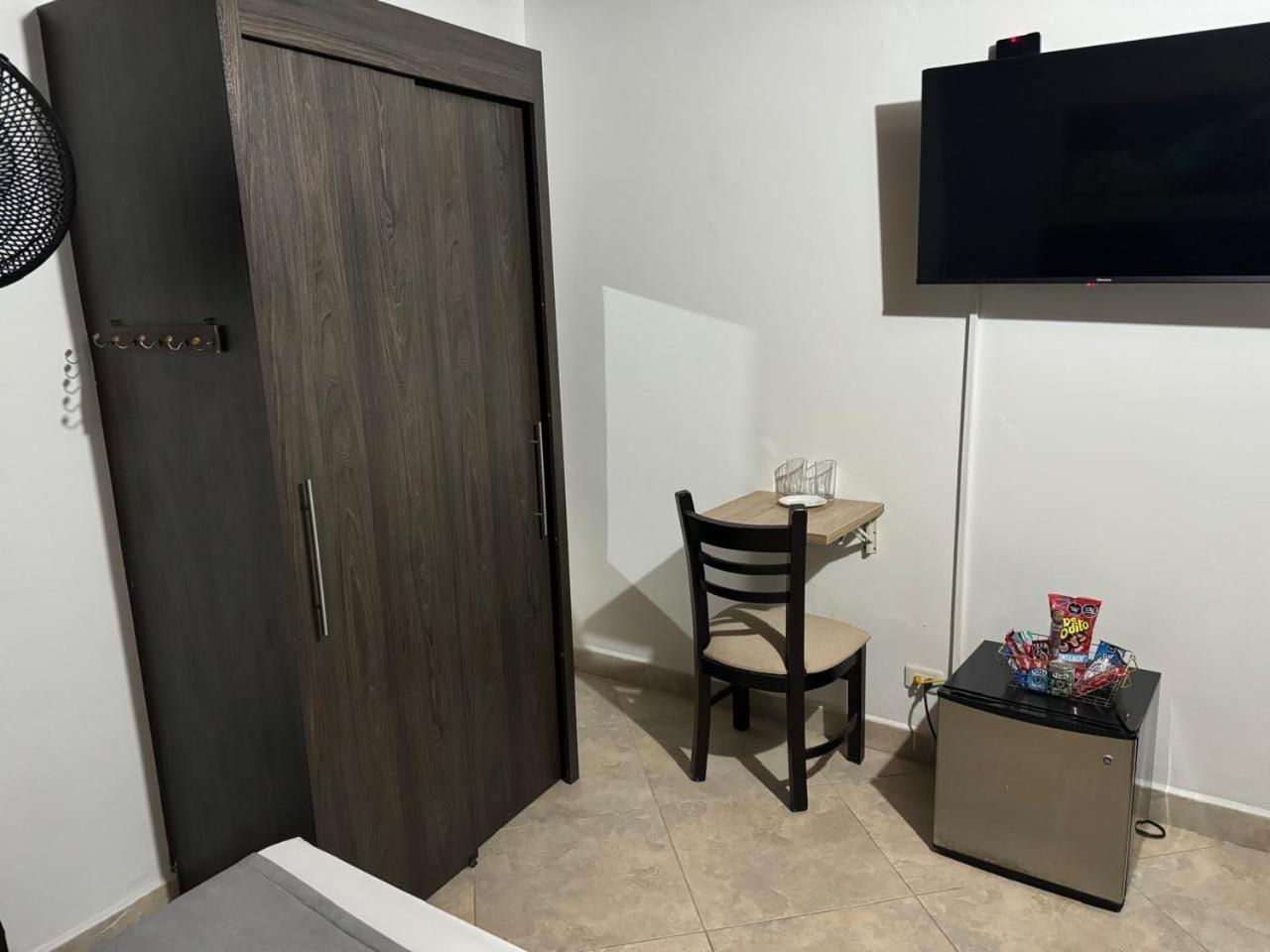 Gemas San Joaquin 1 Hotel Меделин Екстериор снимка
