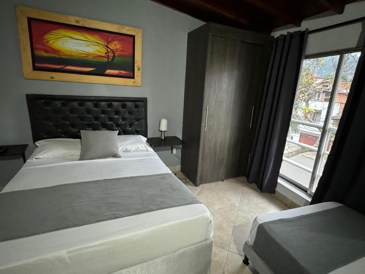 Gemas San Joaquin 1 Hotel Меделин Екстериор снимка